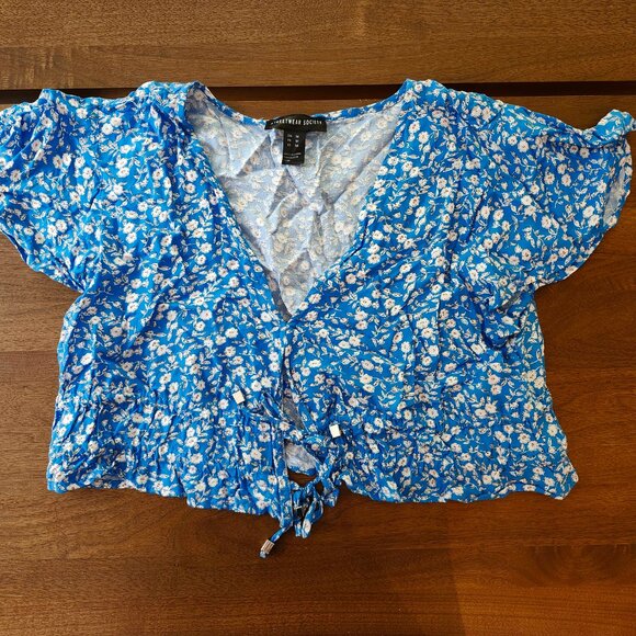 Blue and White Ruffled Tie Front Crop Blouse - Picture 2 of 5